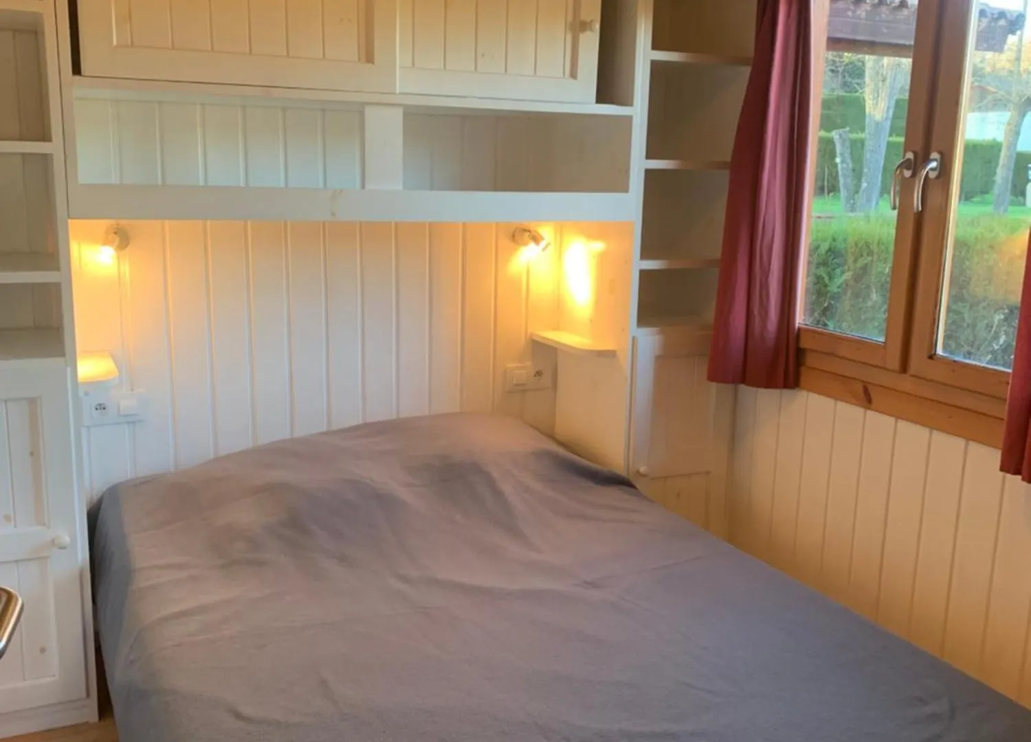 Camping Familial Paisible Avec Piscine, Mobil Home , Chalet, Studio & Emplacement Nue Casties-Labrande 3*,  Francia
